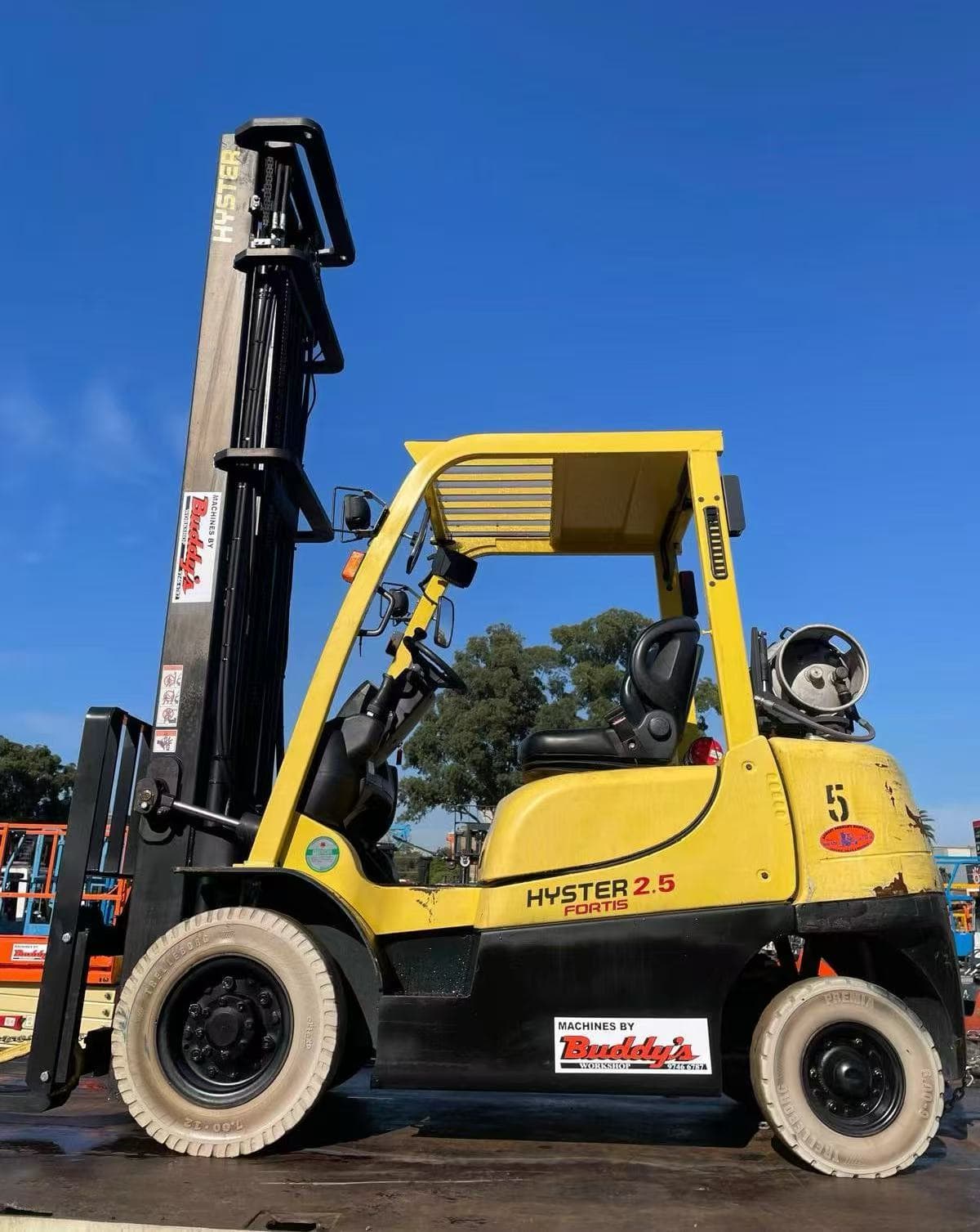 HYSTER H2.5TX DIESEL COUNTERBALANCE FORKLIFT